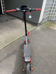 Kukirin g2 avec contacteur à clé ( prix négociable )